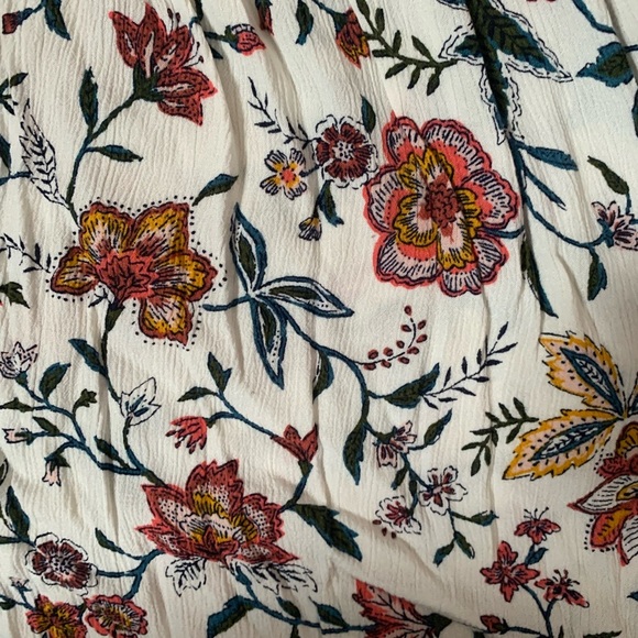 Cute patterned Old Navy size medium - Picture 3 of 4